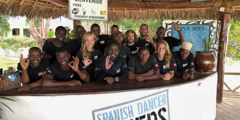 SPANISH DANCER DIVERS TEAM